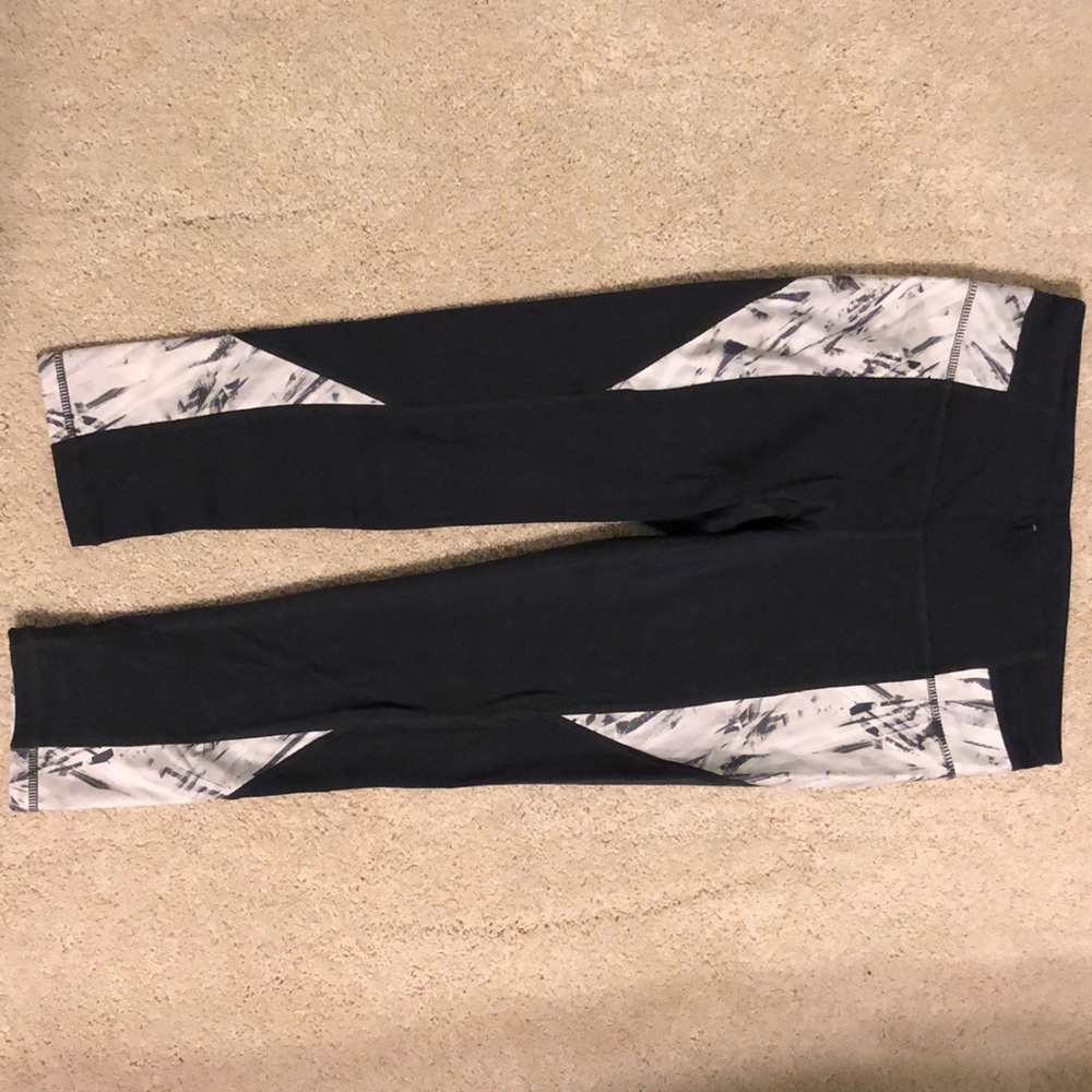 Athleta 3/4 length leggings, blue/grey color